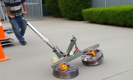 manhole cover lifter